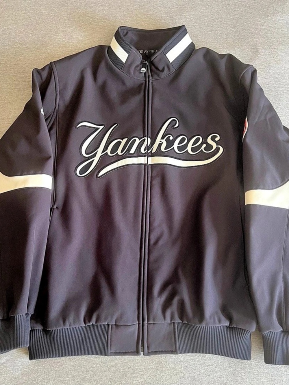 Majestic Authentic Collection Performance Apparel Yankees Navy & White XL